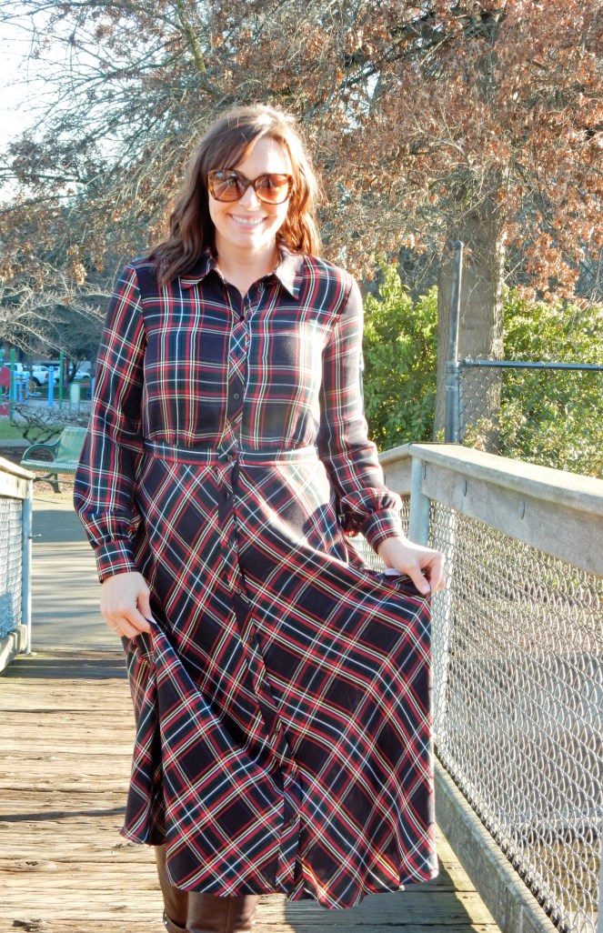 plaid dress, h&m plaid dress, plaid is rad, pretty in plaid, winter plaid, how to wear plaid, cool plaid pieces, plaid fashion, Renton WA, Renton Washington, Vince Camuto, Vince Camuto Brown Boots, Soft Surroundings, Sarah In Style, Sarah Meyer, Winter fashion advice, what to wear this winter