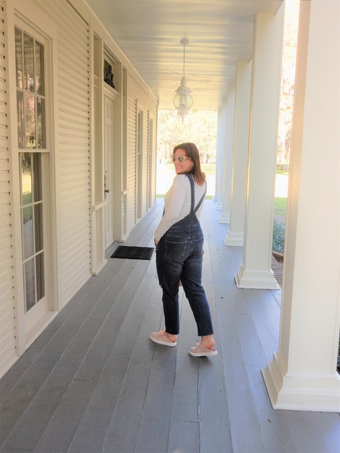 Adult Overalls, How to style overalls, how to wear overalls, how to look cute in overalls, overalls, pink slides, kate spade byrdie bag, Pink sunglasses, spring fashion trends, spring clothes, eden gardens, eden gardens state park, blogger fashion tips, styling tips, Sarah Meyer, Sarah In Style
