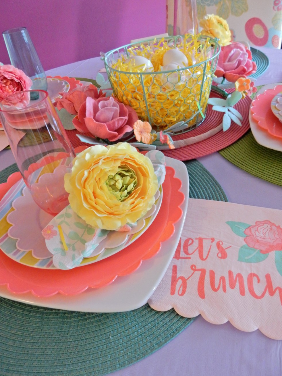 Sarah In Style, Dining Decor, Tablescapes, Tablescape, Spring Table, Easter Table, Easter Brunch Ideas, Spring Decorating, Sarah Meyer, Target Home, Cheap Holiday Decorating, Let's Brunch, Easy Table Decorating, Table Setting Tips