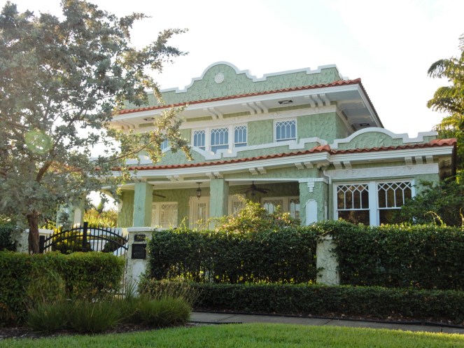 curb appeal, hgtv, outdoor landscaping, St. Petersburg, St. Pete, Florida, Colorful front doors, front doors, design inspiration, landscaping, home exteriors, Sarah In Style, Sarah Meyer, Come and knock on my door, come & knock on my door, home inspiration, home design, florida architecture, St. Petersburg FL Homes