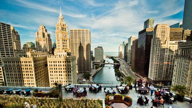 Best Chicago Rooftops, Summer in Chicago, Where to eat in Chicago, Where to drink in Chicago, Chicago bars with views, Chicago rooftop bars, Cindy's rooftop, Sarah In Style, Chicago recommendations, visiting Chicago, Sarah Meyer, Devereaux Chicago, Viceroy Chicago, Hotel Lincoln, Lincoln Park top bars, J. Parker, J Parker Chicago, Terrace 16, Chicago fireworks, best skyline views of Chicago, Trump Tower Chicago