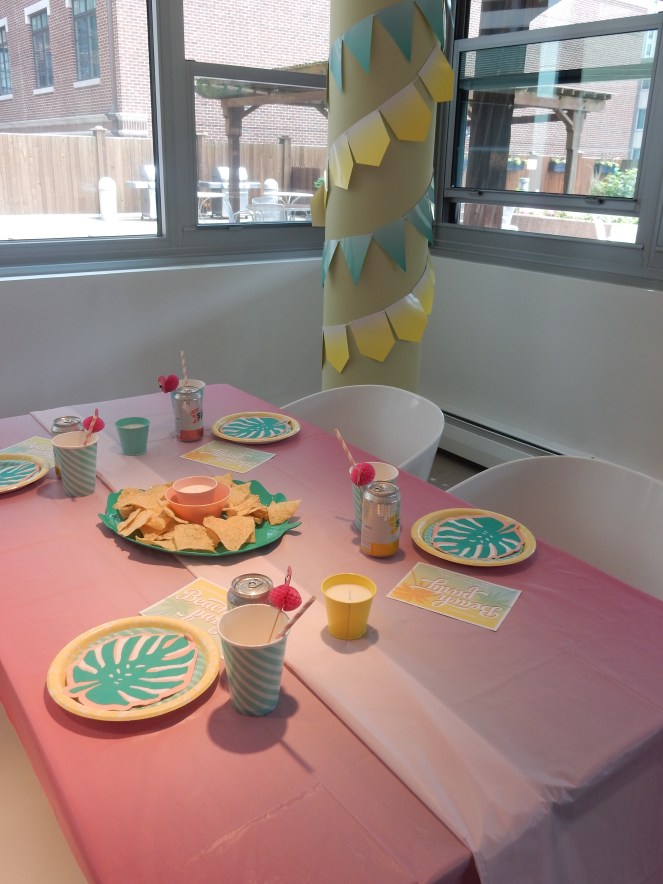 Dining Decor, Table Decor, Design Inspiration, Party Inspiration, Summer Party, Summer Bash, Basic Invite, Invitation Design, Where to get nice invites, Christmas in July, Planning ahead for Christmas, Beach table, Sarah In Style, Sarah Meyer, DIY Table