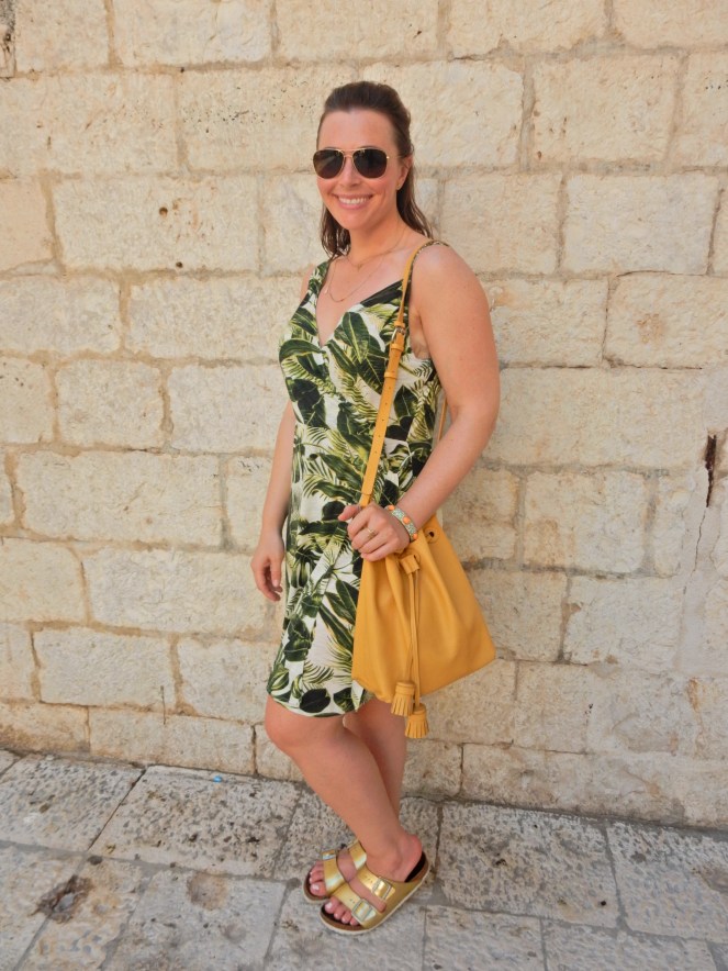 Croatia Travel Tips, Croatia Travel, Tips for traveling to Croatia, Where to go in Croatia, What to do in Croatia, Visiting Croatia, My Travel Journal, Travel Journals, Travel Tips, Travel Planning, Europe Travel Tips, Sarah Meyer, Sarah In Style, Blogger Travel Recommendations, Croatia Recommendations, Fodors travel tips, Frommers travel tips, Rick Steves Travel tips, Dubrovnik, Split Croatia, Hvar Island, Hvar Croatia, what to wear in Europe, packing for vacation, packing tips, what to wear on a European vacation, what to wear in Croatia, the best travel shoes, travel fashion