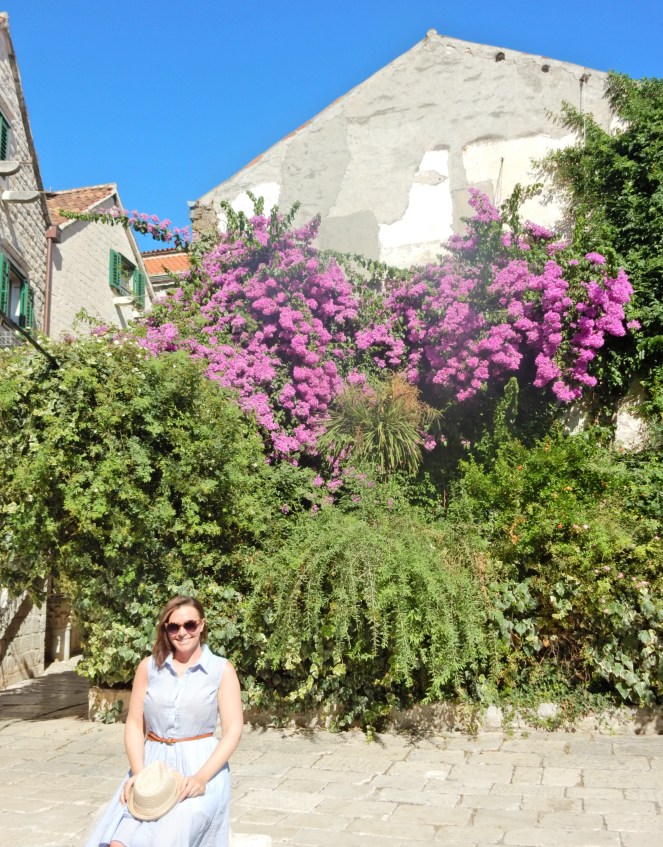 Croatia Travel Tips, Croatia Travel, Tips for traveling to Croatia, Where to go in Croatia, What to do in Croatia, Visiting Croatia, My Travel Journal, Travel Journals, Travel Tips, Travel Planning, Europe Travel Tips, Sarah Meyer, Sarah In Style, Blogger Travel Recommendations, Croatia Recommendations, Fodors travel tips, Frommers travel tips, Rick Steves Travel tips, Dubrovnik, Split Croatia, Hvar Island, Hvar Croatia, what to wear in Europe, packing for vacation, packing tips, what to wear on a European vacation, what to wear in Croatia, the best travel shoes, travel fashion