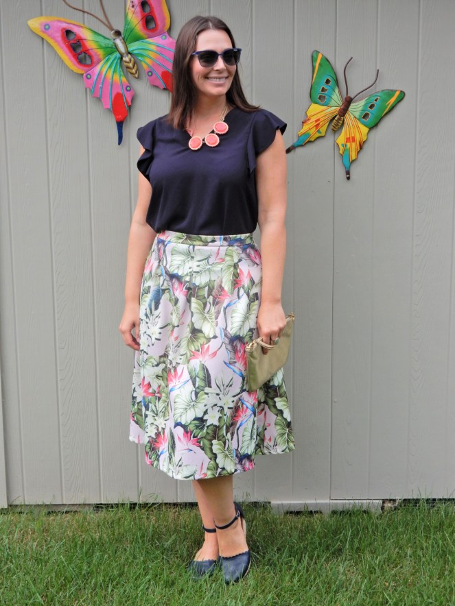 Vionic, Vionic Shoes, Comfortable Shoes, Comfortable Wedges, Navy Wedges, Summer Wedges, The perfect summer shoe, Sarah In Style, Sarah Meyer, Summer Staples, summer wardrobe basics, wardrobe tips, styling tips, building your best closet, putting together a cute summer outfit, tropical skirt, navy classics, wardrobe staples, blogger fashion tips, cute comfortable shoes, vionic anna wedge, pink statement necklace, navy shoes,