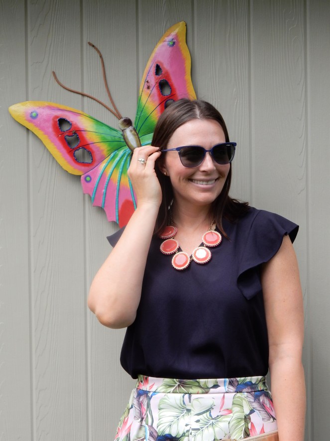 Vionic, Vionic Shoes, Comfortable Shoes, Comfortable Wedges, Navy Wedges, Summer Wedges, The perfect summer shoe, Sarah In Style, Sarah Meyer, Summer Staples, summer wardrobe basics, wardrobe tips, styling tips, building your best closet, putting together a cute summer outfit, tropical skirt, navy classics, wardrobe staples, blogger fashion tips, cute comfortable shoes