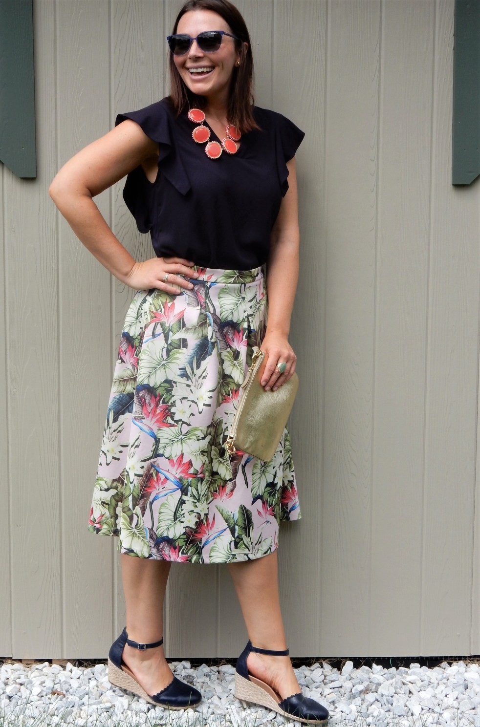 Vionic, Vionic Shoes, Comfortable Shoes, Comfortable Wedges, Navy Wedges, Summer Wedges, The perfect summer shoe, Sarah In Style, Sarah Meyer, Summer Staples, summer wardrobe basics, wardrobe tips, styling tips, building your best closet, putting together a cute summer outfit, tropical skirt, navy classics, wardrobe staples, blogger fashion tips, cute comfortable shoes