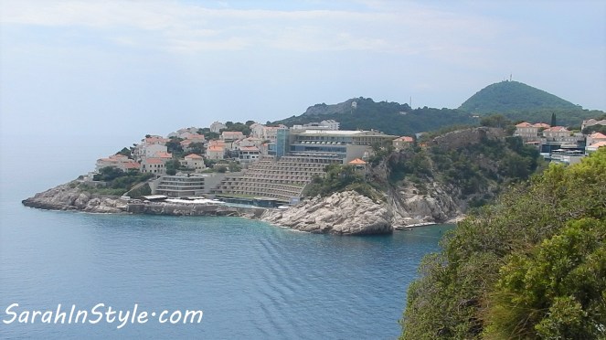 Croatia Travel Tips, Croatia Travel, Tips for traveling to Croatia, Where to go in Croatia, What to do in Croatia, Visiting Croatia, My Travel Journal, Travel Journals, Travel Tips, Travel Planning, Europe Travel Tips, Sarah Meyer, Sarah In Style, Blogger Travel Recommendations, Croatia Recommendations, Fodors travel tips, Frommers travel tips, Rick Steves Travel tips, Dubrovnik, Split Croatia, Hvar Island, Hvar Croatia, what to wear in Europe, packing for vacation, packing tips, what to wear on a European vacation, what to wear in Croatia, the best travel shoes, travel fashion, Diving into Dubrovnik, Exploring Dubrovnik, Dubrovnik Croatia, What to do in Dubrovnik, Where to eat in Dubrovnik, Where to stay in Dubrovnik