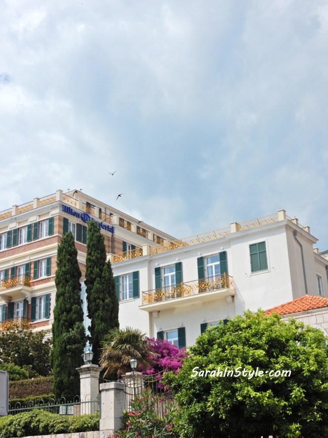 Croatia Travel Tips, Croatia Travel, Tips for traveling to Croatia, Where to go in Croatia, What to do in Croatia, Visiting Croatia, My Travel Journal, Travel Journals, Travel Tips, Travel Planning, Europe Travel Tips, Sarah Meyer, Sarah In Style, Blogger Travel Recommendations, Croatia Recommendations, Fodors travel tips, Frommers travel tips, Rick Steves Travel tips, Dubrovnik, Split Croatia, Hvar Island, Hvar Croatia, what to wear in Europe, packing for vacation, packing tips, what to wear on a European vacation, what to wear in Croatia, the best travel shoes, travel fashion, Diving into Dubrovnik, Exploring Dubrovnik, Dubrovnik Croatia, What to do in Dubrovnik, Where to eat in Dubrovnik, Where to stay in Dubrovnik