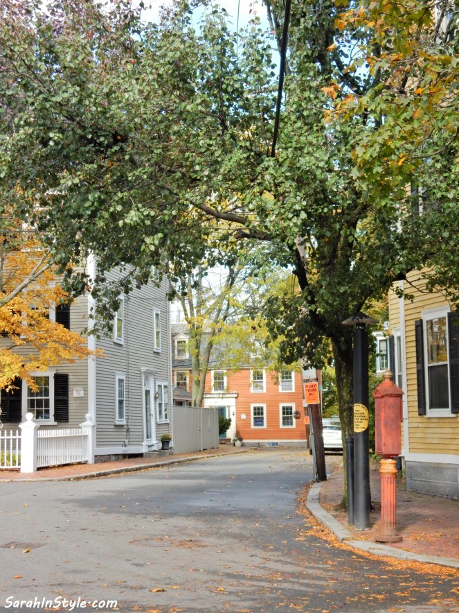Witch House Salem, Salem Witch Museum, House of 7 Gables, Hocus Pocus filming locations, Hocus Pocus spots, Hocus Pocus Places, Salem Mass, Salem Massachusetts, Salem MA, Salem Witch Trials, Guide to Salem, What to do in Salem, Where to eat in Salem, What to see in Salem, Salem night tours, Salem tours, Salem visitor's guide, Salem witch history, Visit Salem, Visit Massachusetts, Visit New England, New England Charm, New England Architecture, East Coast tours, What to do in the East Coast, Sarah Meyer, SarahInStyle.com, Sarah In Style, blogger travel tips for New England, East Coast trips, merry go round, House of Seven Gables