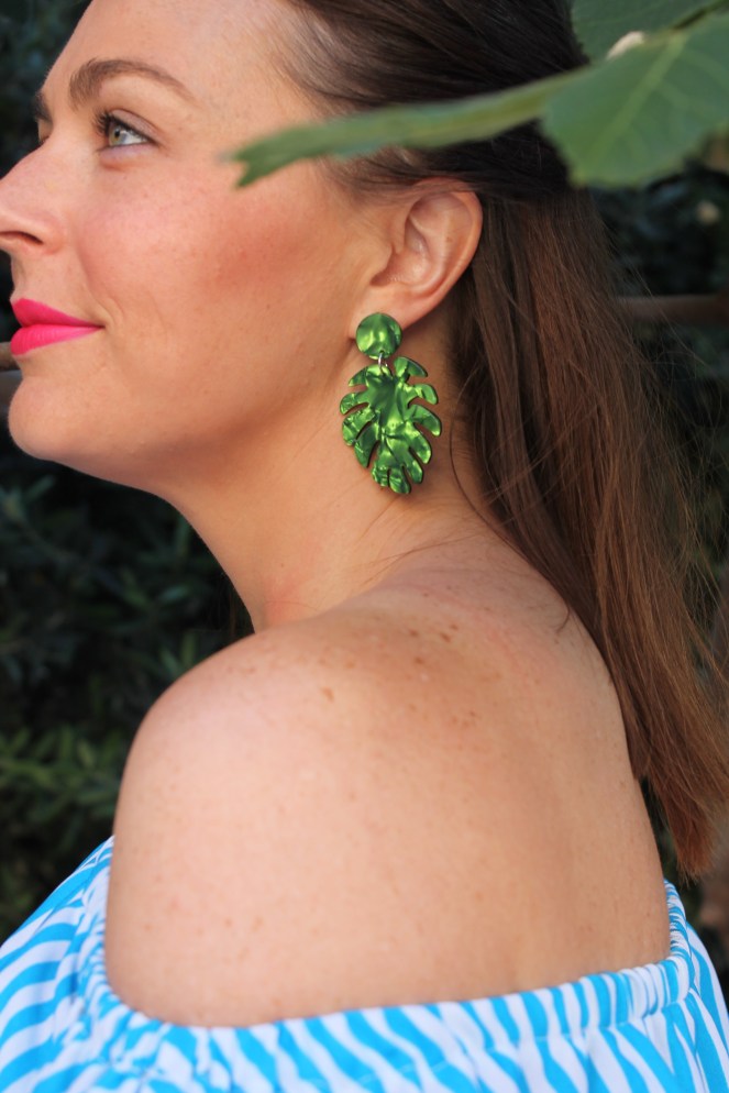 brown lace up sandals, tommy bahama dress, blue and white striped dress, vince camuto hat, round straw purse, L'oreal Infallible, Lip Stain, Split, Split Croatia, Croatian Cities, What to pack, Packing tips, Packing by color, Packing color scheme, vacation blues, what to pack for vacation, Sarah In Style, Sarah Meyer, Blogger travel tips, European travel tips, SarahInStyle.com, Tommy Bahama, Vince Camuto, Visit Split, Split city, Visit Croatia, Packing 101, Avoiding stress while packing