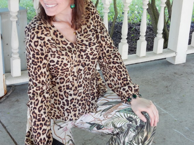 layered in leopard, leopard pieces, leopard fashion, animal print style, how to wear leopard, how to style leopard, Sarah Meyer, Sarah In Style, sarahinstyle.com, animal print fashion accessories, styling tips, fashion dos and don'ts, bold prints, sara happ, leopard chic, fashion styling tips