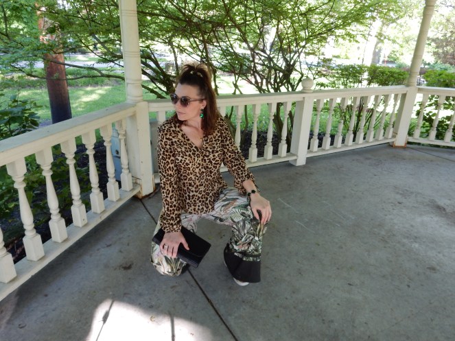 layered in leopard, leopard pieces, leopard fashion, animal print style, how to wear leopard, how to style leopard, Sarah Meyer, Sarah In Style, sarahinstyle.com, animal print fashion accessories, styling tips, fashion dos and don'ts, bold prints, sara happ, leopard chic, fashion styling tips