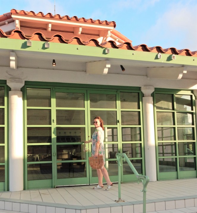 Sarah In Style, SarahInStyle, SarahInStyle.com, Sarah Meyer, Pink Palace, The Vinoy, The Vinoy Renaissance, St. Petersburg Hotels, Swim Cover Up, Swim cover ups, Spartina, Pink palm print, Palm print swim, Pink hotels, swim accessories, vacation styling, what to pack for vacation, day to night looks, from beach to chic, Marriott Hotels, Pretty in Pink