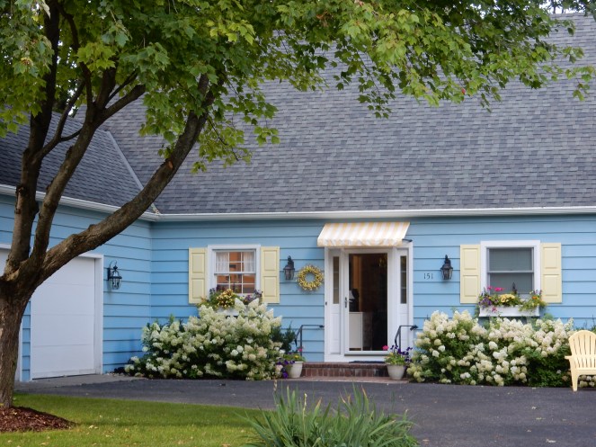 Historic Homes of America, Historic Homes, curb appeal, front doors, Come and knock on my door, Petoskey MI, Petoskey Michigan, Pure Michigan, Michigan Homes, Victorian Homes, Lake Michigan Homes, Lake curb appeal, Vintage curb appeal. Colorful homes, colorful houses, colorful front door, bright front doors, painted front door, home inspiration, Sarah In Style, Sarah Meyer, Design Blogger, Home Blogger, Petoskey Area, Up North Michigan, Lake Cabins