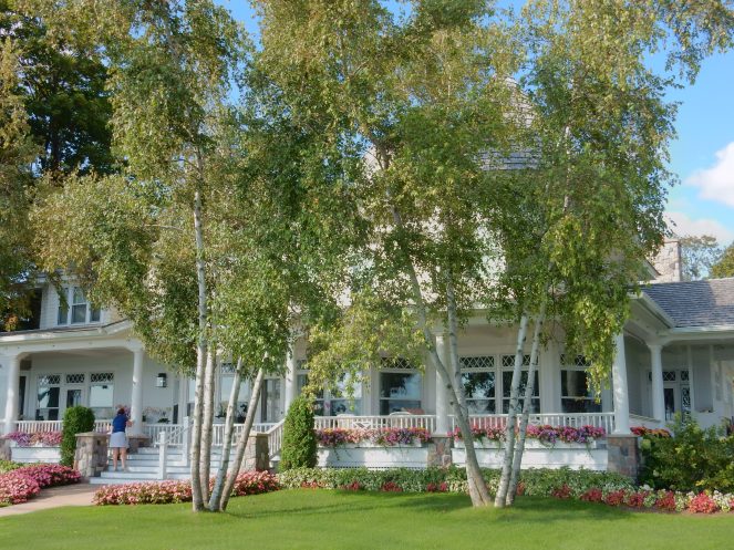 Harbor Springs, Harbor Springs MI, Harbor Springs Michigan, Historic Homes of America, Historic Homes, curb appeal, front doors, Come and knock on my door, Petoskey MI, Petoskey Michigan, Pure Michigan, Michigan Homes, Victorian Homes, Lake Michigan Homes, Lake curb appeal, Vintage curb appeal. Colorful homes, colorful houses, colorful front door, bright front doors, painted front door, home inspiration, Sarah In Style, Sarah Meyer, Design Blogger, Home Blogger, Petoskey Area, Up North Michigan, Lake Cabins