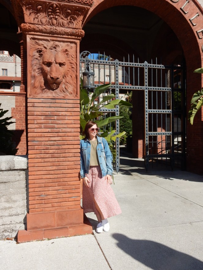 cropped sweater, Chicago fashion 2020, fashion trends 2020, spring fashion trends, spring fashion 2020, spring must have clothing, midi skirt, midi skirts, midi-skirt, best skirts for spring, cute midi skirts, cute skirts, classic fashion pieces, versatile clothing, styling tips, transitional clothing, flattering skirts, flattering bottoms, fashion blogger style tips, what to wear, who what wear, What I wore, Sarah Meyer, Sarah In Style, Flagler College, St. Augustine, Day to Night fashion, spring accessories Gap skirts, Banana Republic skirts, leopard midi skirt, neon skirts, yellow midi skirt, abercrombie and fitch skirts, J. Crew skirts, oversized jean jacket, white sneakers, sneakers and skirts