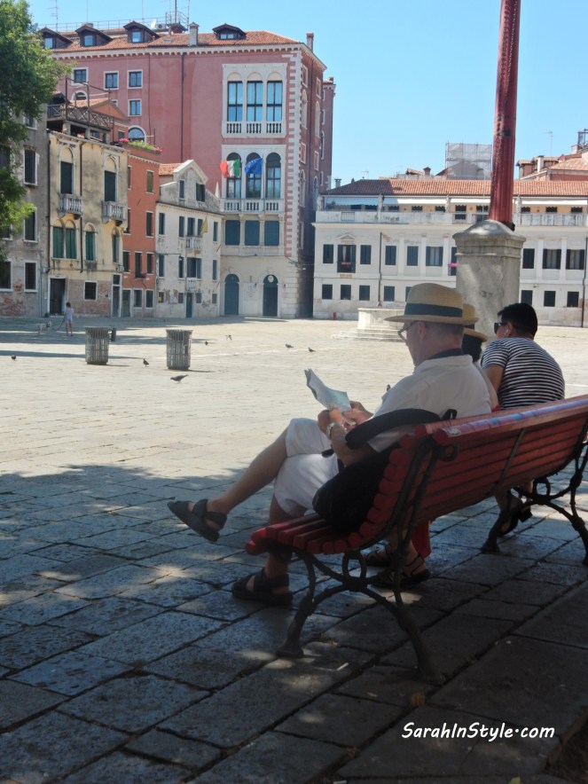 Burano Italy, Burano, Italian Village, Italian Towns, Charming European Towns, Colorful Homes, Colorful Towns, Colorful Houses, Visit Burano, Visit Venice, DK Eyewitness, Top 10 Venice, Must see in Burano, Venice Day Trips, What to do in Venice, What to do in Burano, Sarah In Style, Sarah Meyer, Blogger Travel tips, Italy travel tips, where to go in Italy, what to see in Italy, exploring Italy, off the beaten path in Italy, Italian fishing villages, most charming town, handmade lace, lace making, Italian craftsmanship, Murano Glass, Italian Glass, Italian Art, Italian Artisans, Venetian Glass, Murano Italy, Visit Murano, Visit Venice, Venice Italy, What to do in Venice, What to do in Italy, Venice Sighsteeing, Venice Guide, Tips for Venice, Explore Venice, Visit Venice, Piazzo San Marco, Basilica San Marco, St. Marks Museum, Doge's Palace, Bridge of Sighs, Rialto Bridge, Antico Panada, Vaporetto,Gonodola Rides, Venice Transportation, Best Views in Venice, Rooftop Views Venice