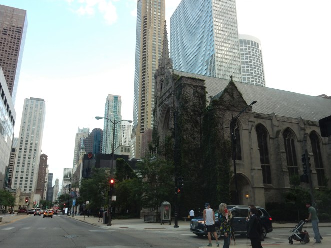 Unique Chicago, Chicago Movie Tour, Chicago Movie Homes, Chicago Famous Homes, Famous Chicago Homes, Chicago Movie Settings, Chicago Movie Sets, Classic Chicago Movies, 1980's teen movies, My Best Friends Wedding, Chicago Architecture, Ferris Bueller's Day Off, Only the Lonely, The Break-Up, The Breakfast Club, Sixteen Candles, Home Alone, Chicago Northshore, Must See Chicago, Visit Chicago, Cool Chicago Tours, Best Chicago Tours, Self Guided Chicago Tours, Movie Tours, Sarah In Style, SarahInStyle.com, Sarah Meyer, Best of Chicago sightseeing