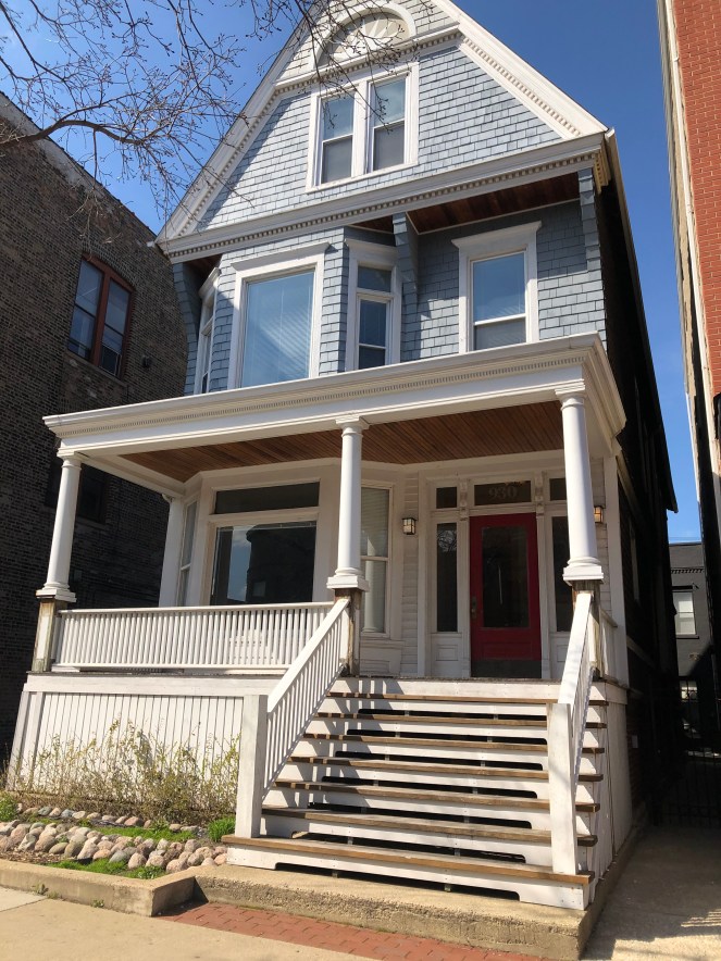Unique Chicago, Chicago Movie Tour, Chicago Movie Homes, Chicago Famous Homes, Famous Chicago Homes, Chicago Movie Settings, Chicago Movie Sets, Classic Chicago Movies, 1980's teen movies, My Best Friends Wedding, Chicago Architecture, Ferris Bueller's Day Off, Only the Lonely, The Break-Up, The Breakfast Club, Sixteen Candles, Home Alone, Chicago Northshore, Must See Chicago, Visit Chicago, Cool Chicago Tours, Best Chicago Tours, Self Guided Chicago Tours, Movie Tours, Sarah In Style, SarahInStyle.com, Sarah Meyer, Best of Chicago sightseeing, Chicago film locations