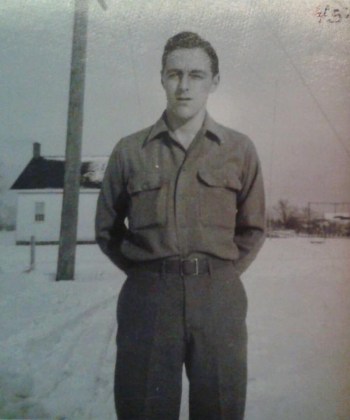 Veteran's Day, Wreaths Across America, US Vets, proud to be an American, support our troops, support veterans, God bless veterans, how to support U.S. veterans, how to support American veterans, Arlington National Cemetery, Veteran cemeteries