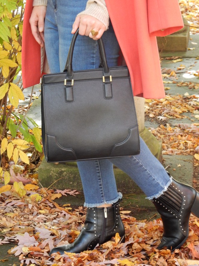 Sarah In Style, Coral Coat, Colorful Winter Coats, J. Crew Coat, Best Winter Coats, Best Winter Jackets, Fashion for your Mood, Mood Booster, Fashion Inspiration, Winter Fashion Tips, How to Dress in Winter, Best Coats 2020, Blogger Fashion Tips, Blogger Winter Fashion, Women's Goggle Sunglasses, Black Studded Booties, Chunky Sweaters, Styling Hats, Unique Sunglasses, Vintage Sunglasses, Winter Styling Tips, Stand Out Fashion, Stand out in Winter, Chicago Fashion, pop of color, color in wardrobe, peppy color in winter, winter pops of color