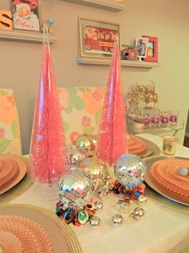 holiday table, holiday tablescape, christmas table, holiday table, christmas decorations, holiday decorating, sarah in style, chicago blogger, holiday dining, holiday decor, lifestyle blogger, a peak at my table, Sarah Meyer, design blogger, NYE Table decor, Miss America glassware, Disco dining decor, Disco tablescape, New Year's Eve table decor, New Year's Eve tablescape, party planning tips, dinner party ideas