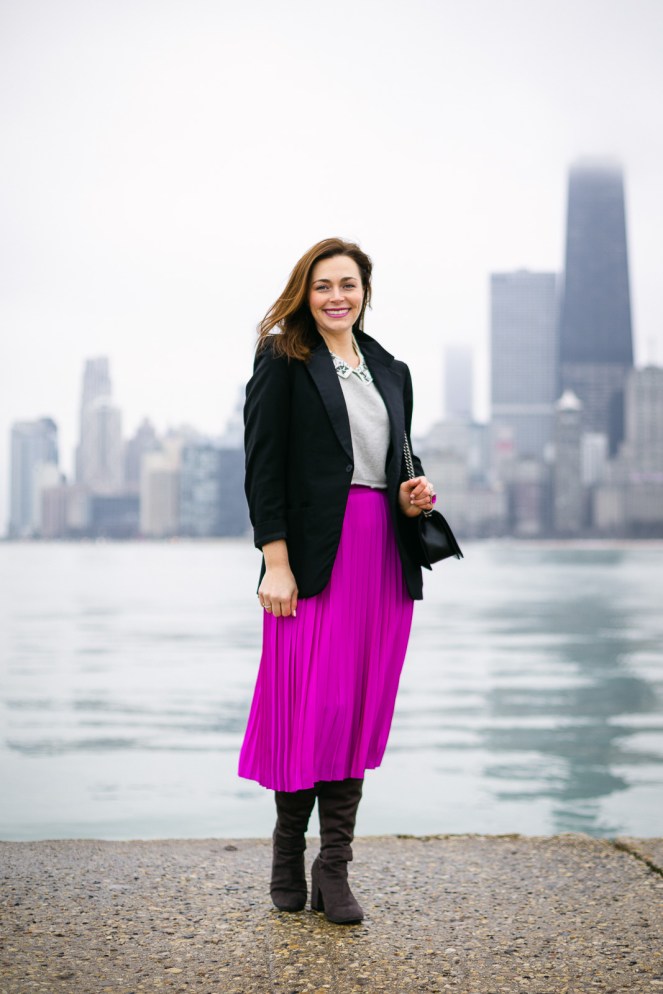 Sarah In Style, SarahInStyle.com, Sarah Meyer, Chicago Fashion Blogger, Fashion Blogger Tips, Chicago Skyline, Chicago Photographers, Jeremy Glickstein Photography, Chicago Fashion Photographers, Jeremy Glickstein, Pink Pleated Skirt, Vintage Tuxedo Jacket, 1 Look 3 Ways, Fashion Day to Night, Fashion Handbook, Stylists Handbook, Shop your closet, Dressing from day to night, pop of color, green velvet headband, shortylove, perfect work bags