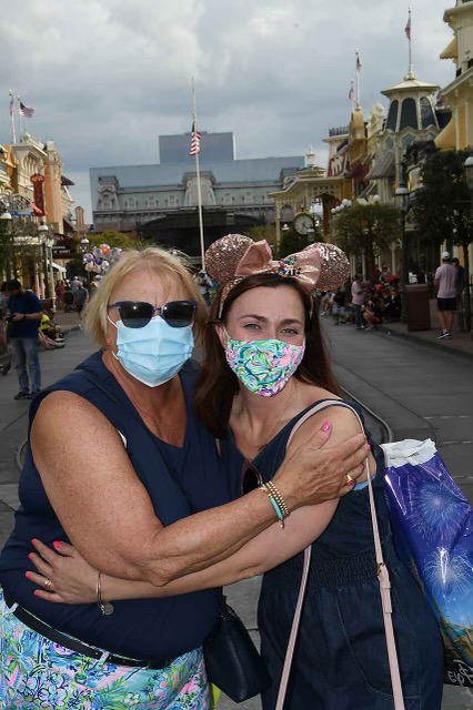 Walt Disney World, Disney World, Disney 50th Anniversary, Walt Disney World 50th Anniversary, Disney World 50th Anniversary, Disney in a pandemic, Walt Disney World in a pandemic, Disney World in a pandemic, tips for visiting Disney during a pandemic, how is disney during covid, is it safe to go to Disney World, Disney World covid precautions, Disney travel tips, Disney during coronavirus, What to do at Disney World, How to plan a trip to Disney, Disney World Trip planning, Sarah Meyer, Sarah In Style, SarahInStyle.com, Disney Parks Blog, Blogs about Disney, Disney travel tips, Disney park tips, Magic Kingdom, Magic Kingdom in covid, Cinderella Castle, Cinderella's Castle, Best Instagram spots in the Magic Kingdom