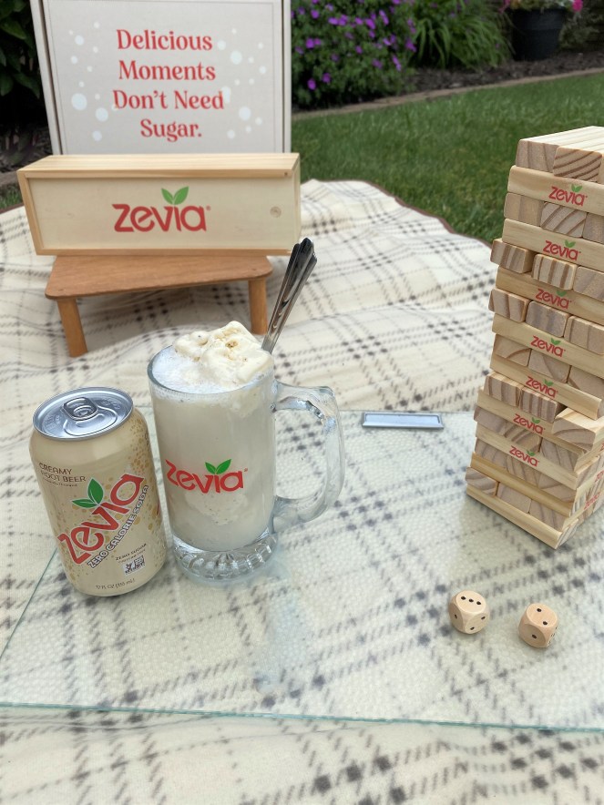 Zevia, Zevia Pop, Zevia Soda, Stevia sweetened drinks, Plant based pop, plant based soda, sugar free pop, sugar free soda, diet free alternatives, sugar free root beer, sugar free root beer float, Zevia root beer, sugar free swaps, sweet and sugar free, best sugar free root beer float, Summer picnic recipes, A& root beer float, how to make a root beer float, best sugar free snacks, best sugar free drinks, Sarah In Style, summer picnic fun, Sarah Meyer