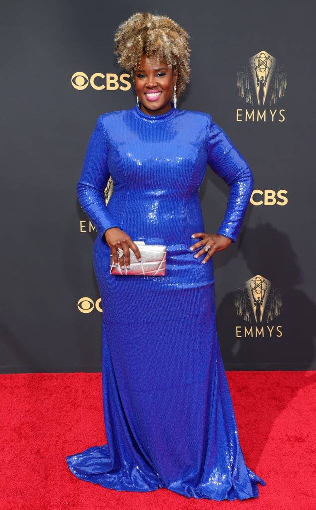 Sarah In Style, SarahInStyle.com, 2021 Celebrity Fashion, Best dressed celebrities, best dressed celebs, red carpet fashion, red carpet style, fashions biggest night out, true american fashion, classic american fashion, TV's biggest night, Emmy Awards, Emmy Awards 2021, 2021 Emmys, 2021 Emmy Awards, award show red carpets, Kaley Cuoco, Nicole Byer, Susan Kelechi Watson, Beanie Felstein, best Emmy Awards, TVs impact on Covid, fashion blogger, celebrity fashion blogger, celebrity blogger