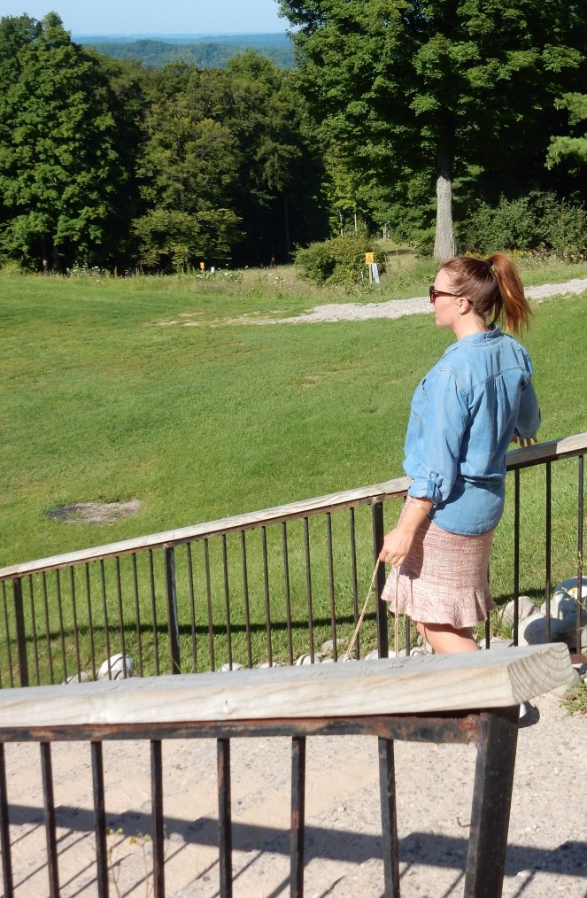 SarahInStyle, Sarah In Style, SarahInStyle.com, Sarah Meyer, Fall Fashion, Wardrobe Styling Tips, Styling Tips, Fashion Blogger Styling, Fashion Advice, Mixing Seasonal Fashions, Chambray Shirt, Pink Tweed Skirt, White Converse Sneakers, Straw Crossbody bag, Autumn Fashion, Fall Wardrobe, What to wear this fall, summer into fall, Wardrobe staples, styling advice