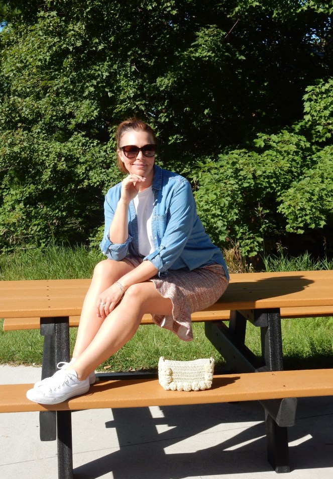 SarahInStyle, Sarah In Style, SarahInStyle.com, Sarah Meyer, Fall Fashion, Wardrobe Styling Tips, Styling Tips, Fashion Blogger Styling, Fashion Advice, Mixing Seasonal Fashions, Chambray Shirt, Pink Tweed Skirt, White Converse Sneakers, Straw Crossbody bag, Autumn Fashion, Fall Wardrobe, What to wear this fall, summer into fall, Wardrobe staples, styling advice