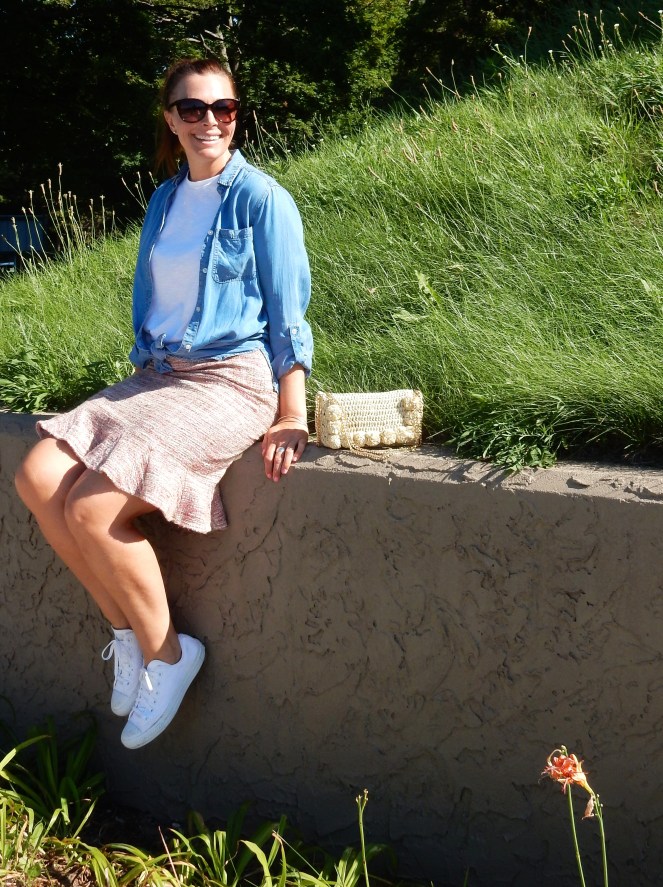 SarahInStyle, Sarah In Style, SarahInStyle.com, Sarah Meyer, Fall Fashion, Wardrobe Styling Tips, Styling Tips, Fashion Blogger Styling, Fashion Advice, Mixing Seasonal Fashions, Chambray Shirt, Pink Tweed Skirt, White Converse Sneakers, Straw Crossbody bag, Autumn Fashion, Fall Wardrobe, What to wear this fall, summer into fall, Wardrobe staples, styling advice