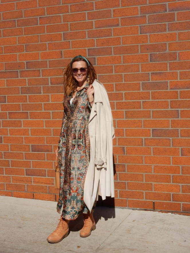 Sarah In Style, SarahInStyle.com, Sarah Meyer, Fashion Blogger Chicago, Chicago Fashion Blogger, Blogger Styling Tips, How to wear boots, Styling Boots for fall, Tan Boots, Boots with Dresses, Target Boots, Kate Spade tan purse, Green velvet headband, Lobe Love earrings, best statement earrings, Sunglass Warehouse, Best cheap sunglasses, Fall 2021 Fashion, Winter 2021 Fashion, Blogger Fashion Inspiration, Q2 Dress, Jewel Toned Dress, Zara Jackets