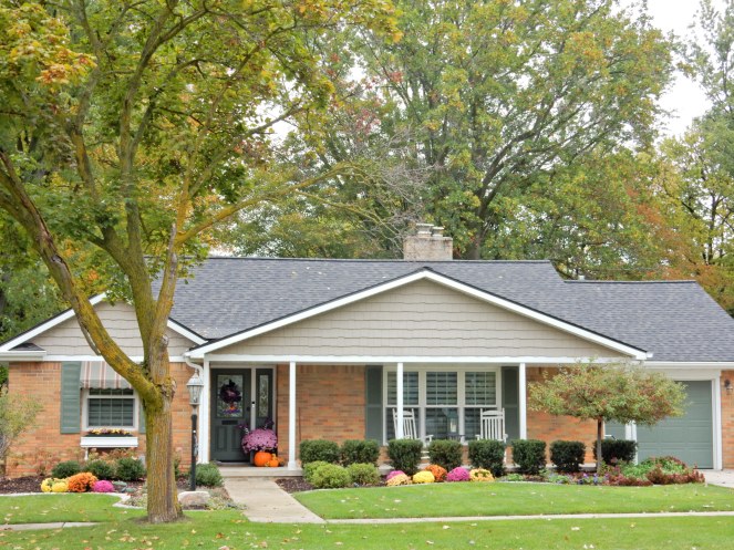 cute front doors with great curb appeal